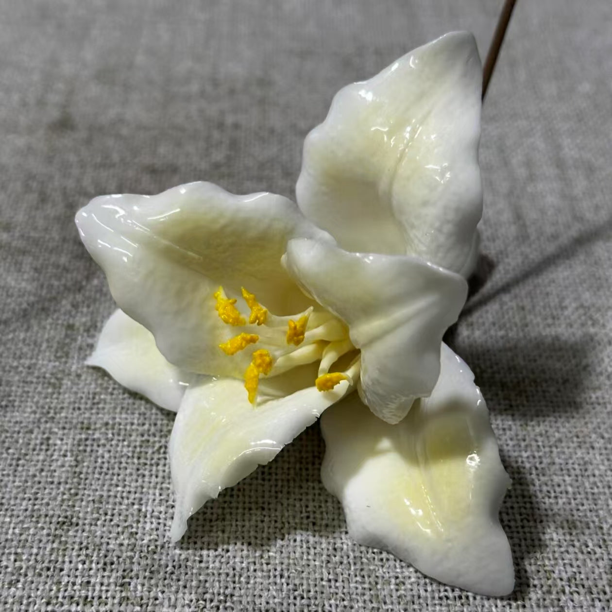 Ceramic Flower | Underglaze Handcrafted Lily Tea Table Elegance | Handmade Craft | Underglaze Painting | Pen Rest & Tea Pet | Unique Wedding Gift